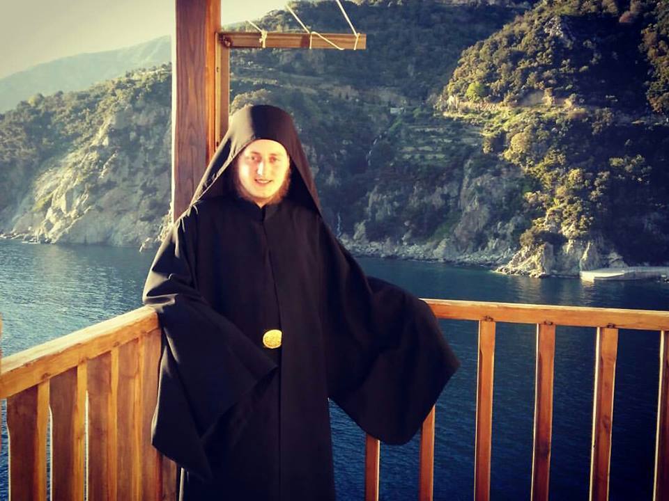 ათონზე, ბერძნულ მონასტერში, თითქმის 76-წლიანი პაუზის შემდეგ, ქართველი ბერი დიდ სქემაში მღვდელმონაზვნად აკურთხეს KARIBCHE